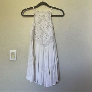 American Eagle Sleeveless Lace Shift Dress
